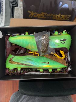 Nike Phantom 6 cactus jack soccer cleats size 10