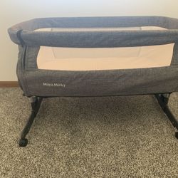 Baby Bedside Sleeper - (Gray) $50 OBO 