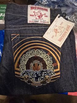 TRUE  RELIGION MENS JEANS