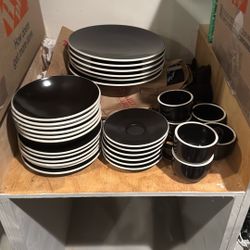Colorware matte black by Sasaki China set