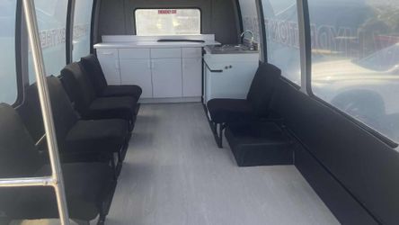 2003 Ford E-350