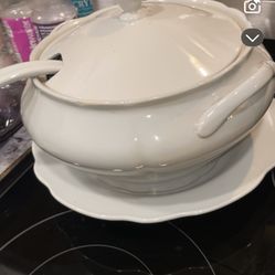 4 Piece Porcelain Soup Tureen