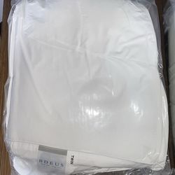 NEW Twin 1450 GSM Ultra Thick Mattress Topper Cloud Comfort, Extra Thick & Plush