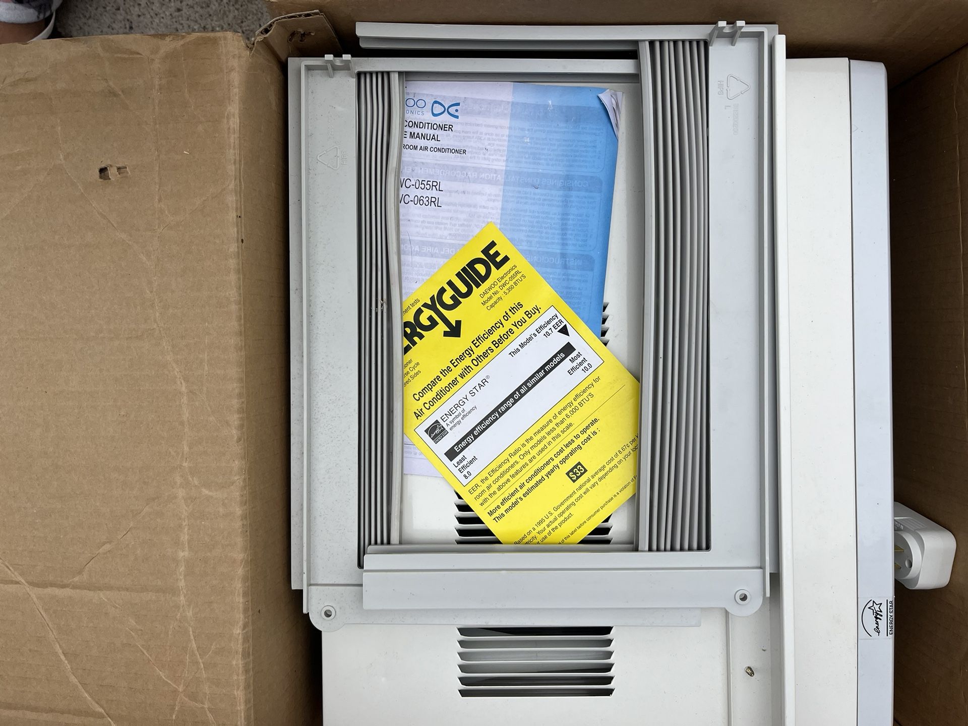 Air, Open Box