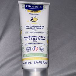 Baby Lotion. Mustela Baby Lotion. Dry Skin Baby Lotion. Baby Bath. Baby Shower