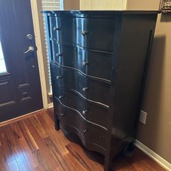 Antique Black 5 Drawer Chest/dresser