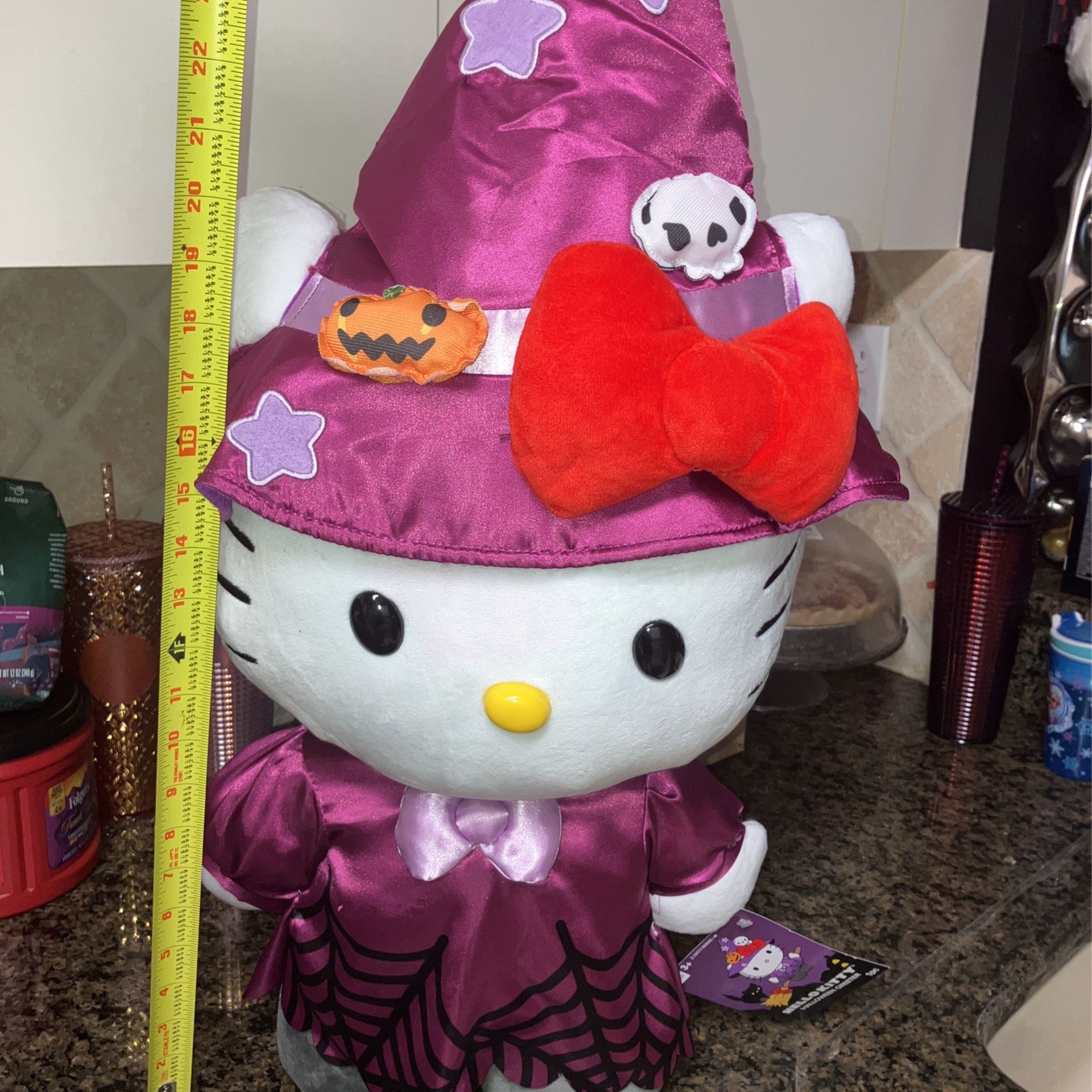 HELLO KITTY HALLOWEEN WITCH PORCH DOOR GREETER PLUSH SANRIO 2022 NWT 