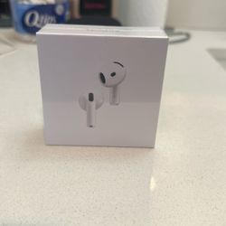 AirPod 4s