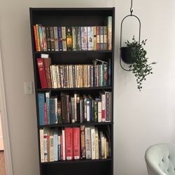 Black wood bookshelves (books not included)