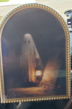 HALLOWEEN GHOST PICTURE FRAME- $20