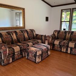 FREE Vintage Floral Living Room Set