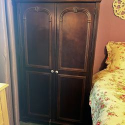 Beautiful Mahogany Armoire 