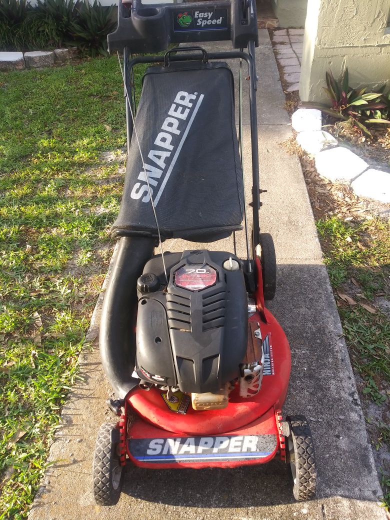 Snapper ninja self-propelled lawn mower