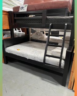 Bunk beds / Literas twin full con colchones / Camas nuevas