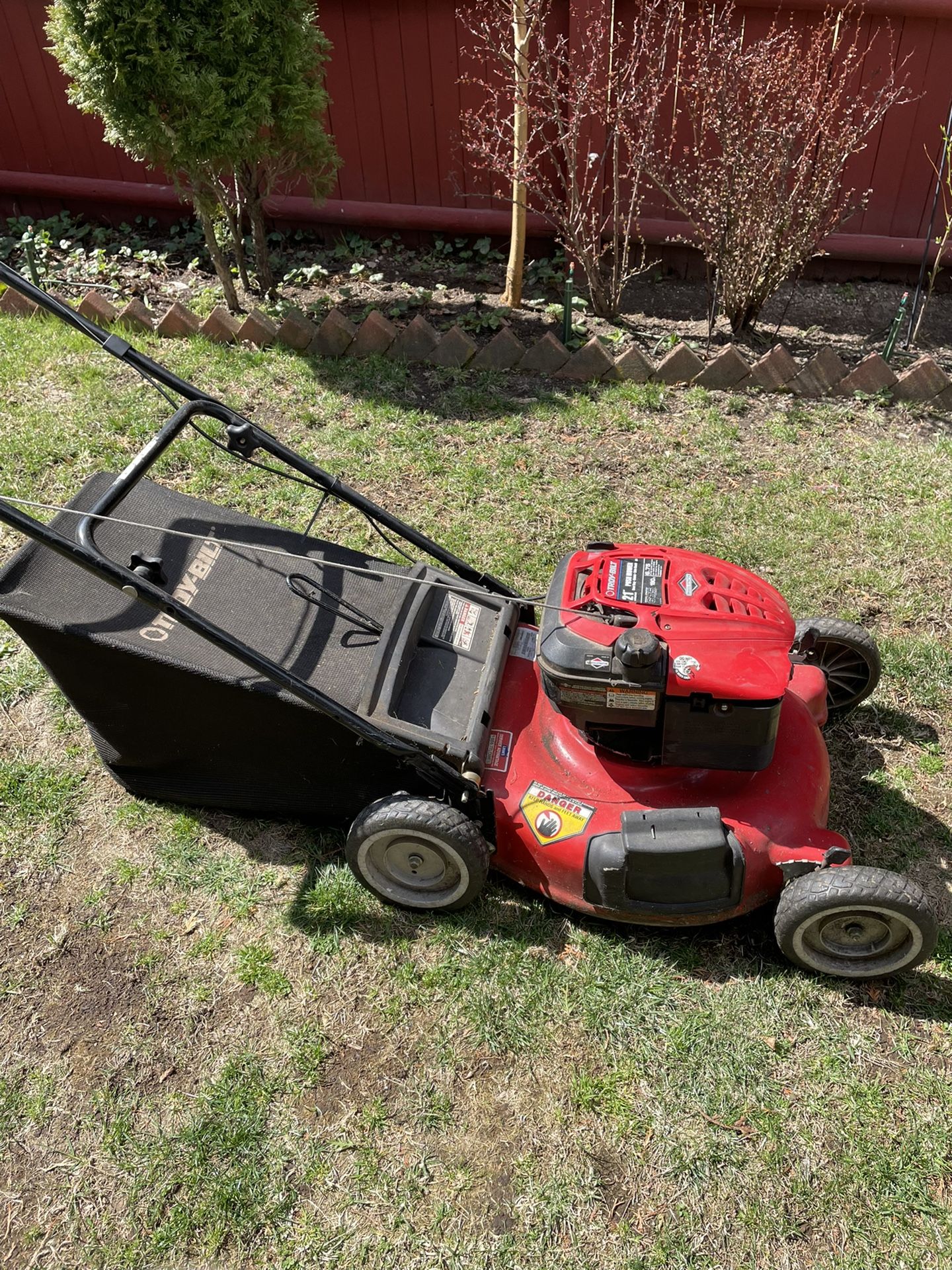 Black & Decker Electric Lawn Mower for Sale in Swampscott, MA - OfferUp