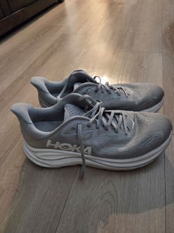 Hoka mens size 13D good cond