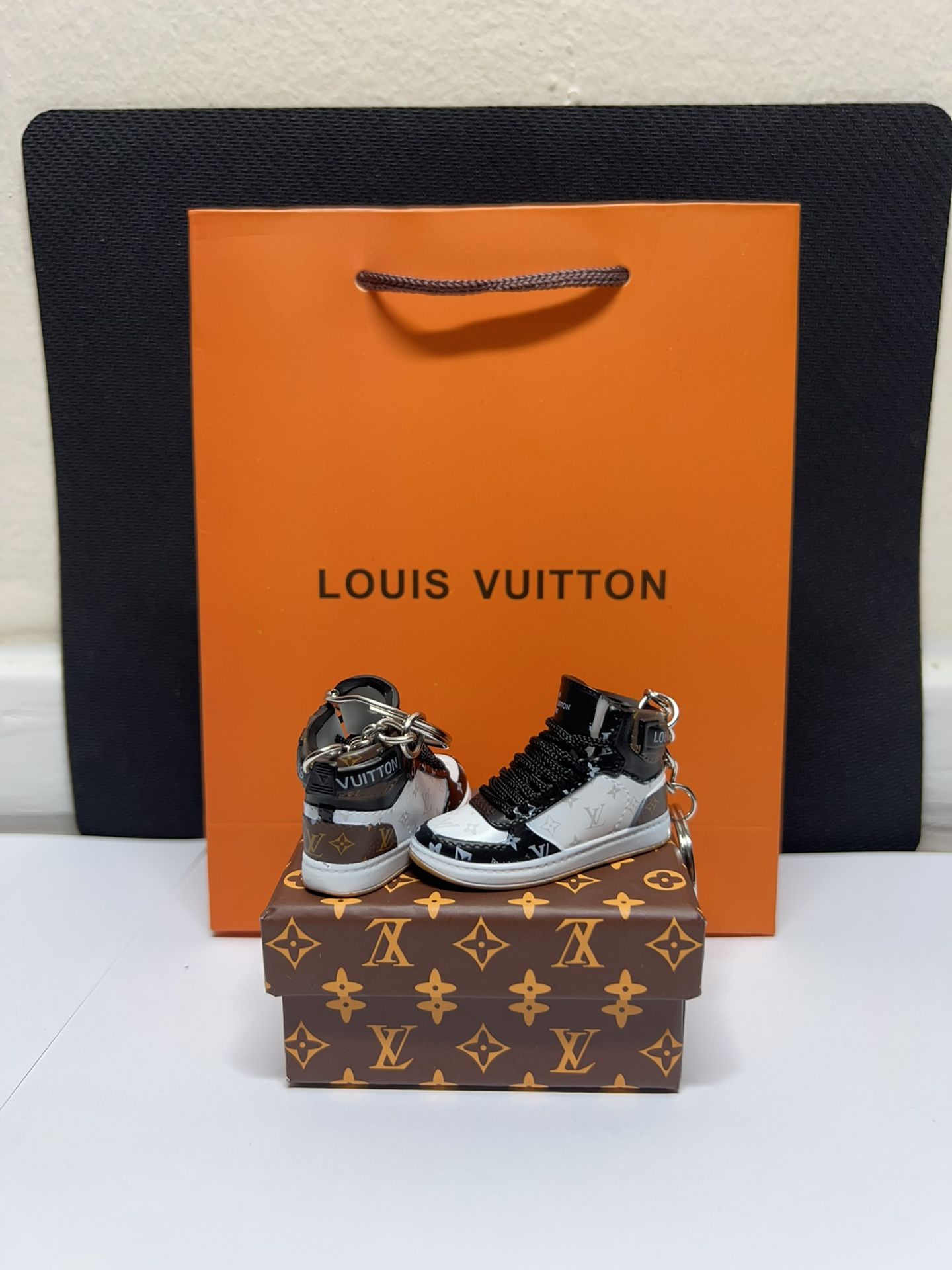 Louis Vuitton Sneaker Mini 3d Keychain/Keyring Free Box and Bag Offer