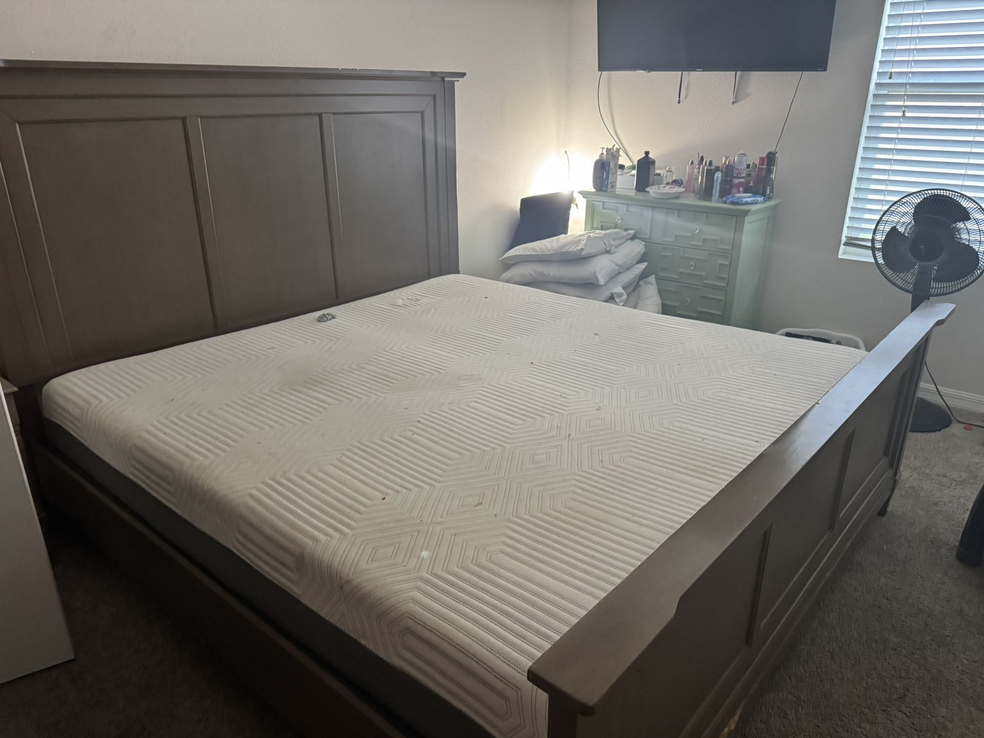 King Size Bed frame - Mattress & Box springs