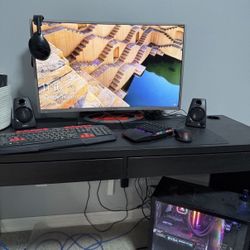 Custom built Gaming PC, Setup- Curved And Flexible Monitor, Keyboard & Mouse Bundle