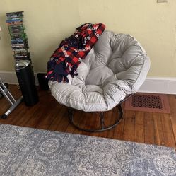 Papasan chair