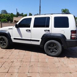 08 Jeep Liberty Rebuilt Engine Good Tires Runs Great