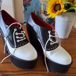 Von D Girlschool Platform Saddle Shoes - Size 9