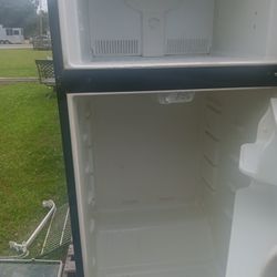 Icebox Black And Silver 
