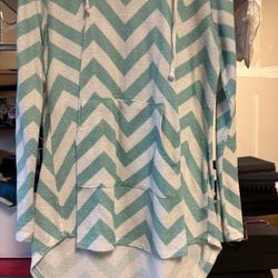 Patterned Teal/white Light Hoodie
