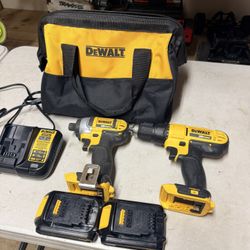 DEWALT 20V MAX Cordless Drill and Impact Driver, Power Tool Combo Kit , Includes 2 Batteries, Charger and Bag