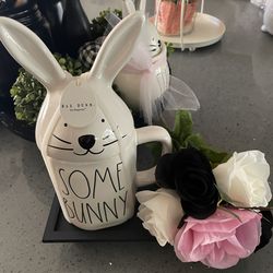 Rae Dunn Some Bunny 🐰 Loves You Mug