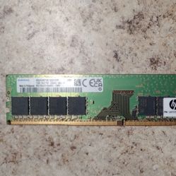 Samsung 16GB DDR4 3200MHz PC4-25600 1.2V 1Rx8 288-Pin UDIMM Desktop RAM Memory Module M378A2G43AB3-CWE

