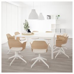 Meeting / Conference Table with (6) swivel chairs