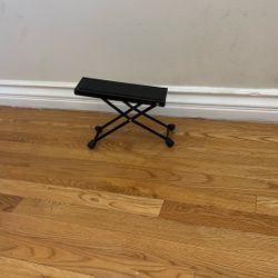 Foot Stand For Guitarist