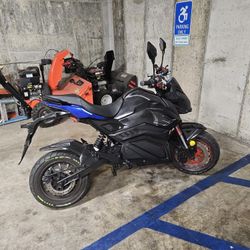 Extra Fast Z6 Bike Been Modified  Upgraded  Super Fast Cash Only