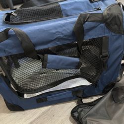 Petprsco Portable Collapsible Dog Crate, Travel Dog Crate 24x17x17 with Soft Warm Blanket and Foldable Bowl for Large Cats & Small Dogs Indoor and Out