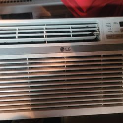 LG Air Conditioner 8000 BTU