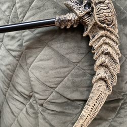 Screaming Skull Toy Sickle