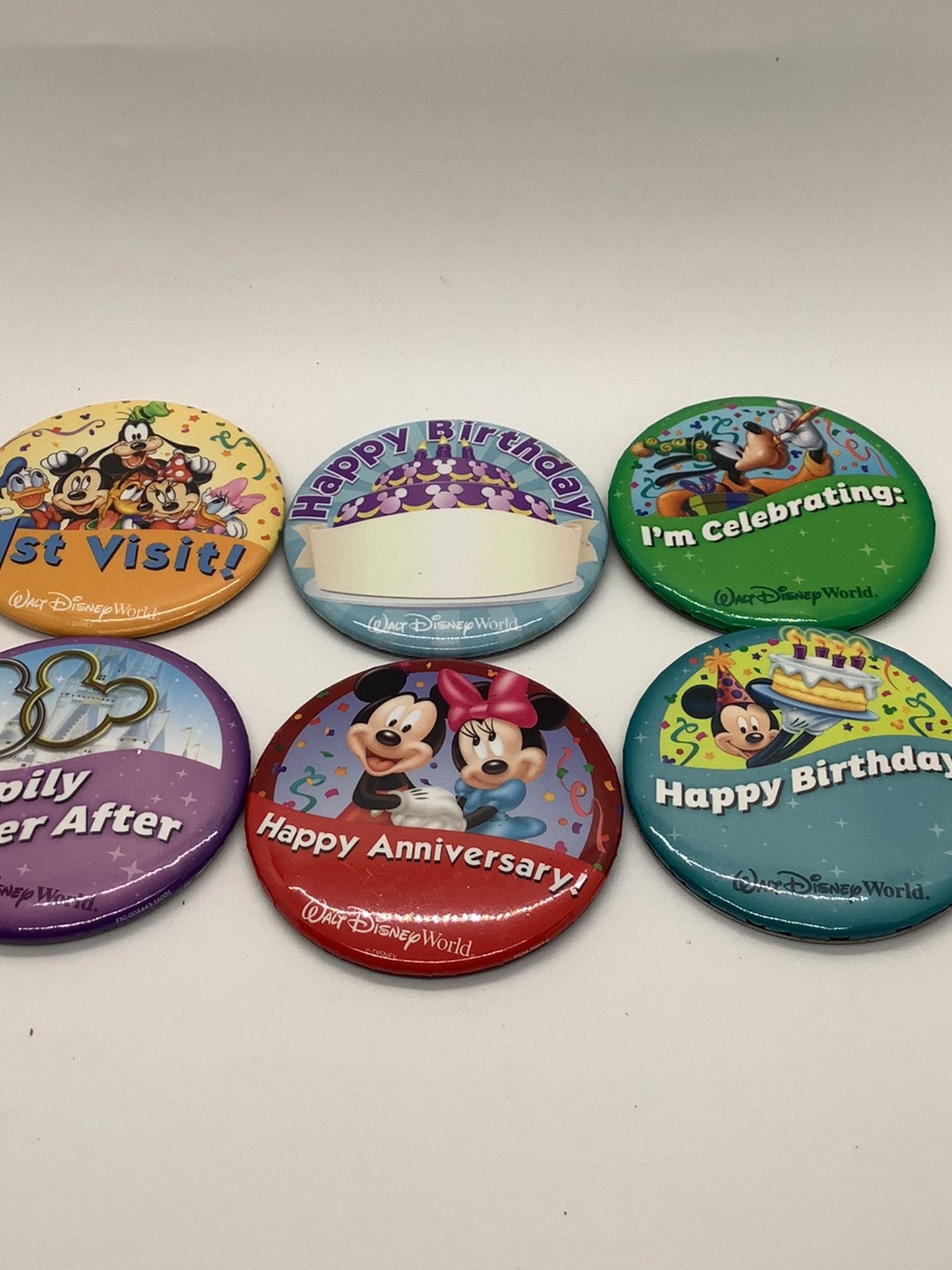 Walt Disney World Collectors Button Pins Lot #2
