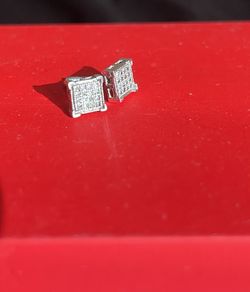 Diamond Earrings 