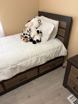 Twin bed