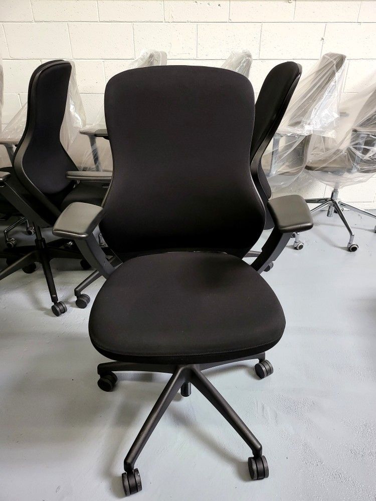 🔥LIKE NEW!🔥KNOLL REGENERATION CHAIRS BLACK FABRIC ADJUSTABLE ARMS SEAT DEPTH ADJUSTMENTS 