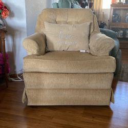 LAZYBOY ROCKING CHAIRS 