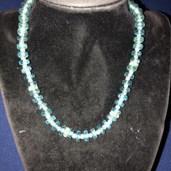 Vintage Blue Crystal Necklace Size 18’inch Long