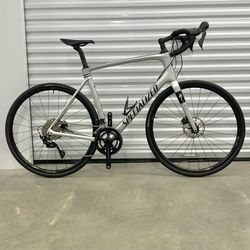 Specialized Roubaix (2021) – 61 cm – Carbon Frame – Shimano 105 – Excellent Condition