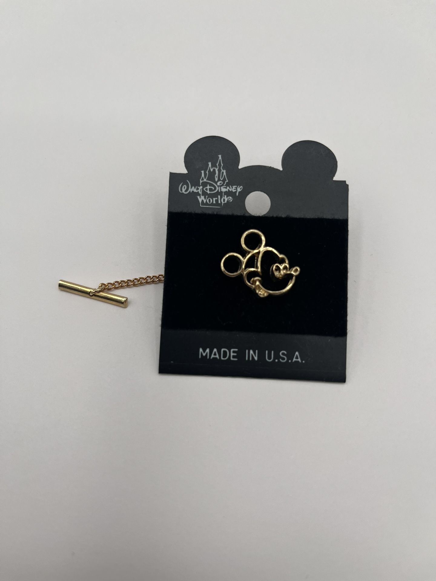 Walt Disney World Mickey Mouse Metal Pin. Made In U.S.A.
