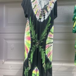new dress free size, others listed