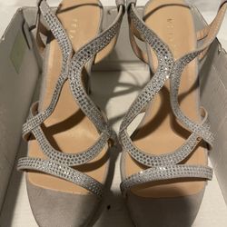 Women Heel Size 8 Medium 