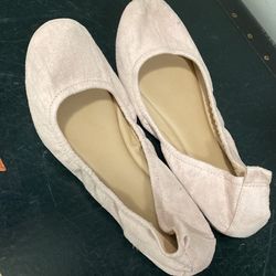 Pink suade flats, Universal threads Size 8 
