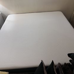 Casper Mattress KING  