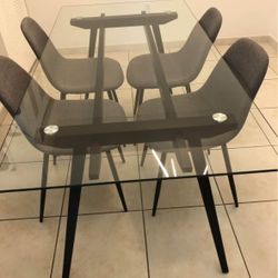 Dining Table With 4 Dining Chairs